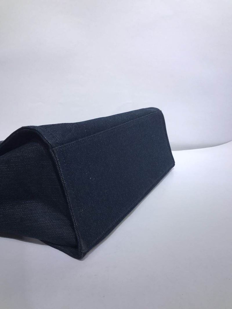 Ch**el shopping bags